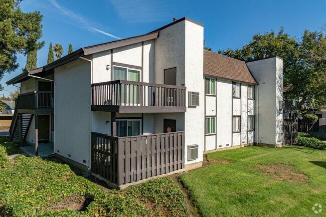 Edificio multifamiliar de 48 unidades - Country Club Apartments