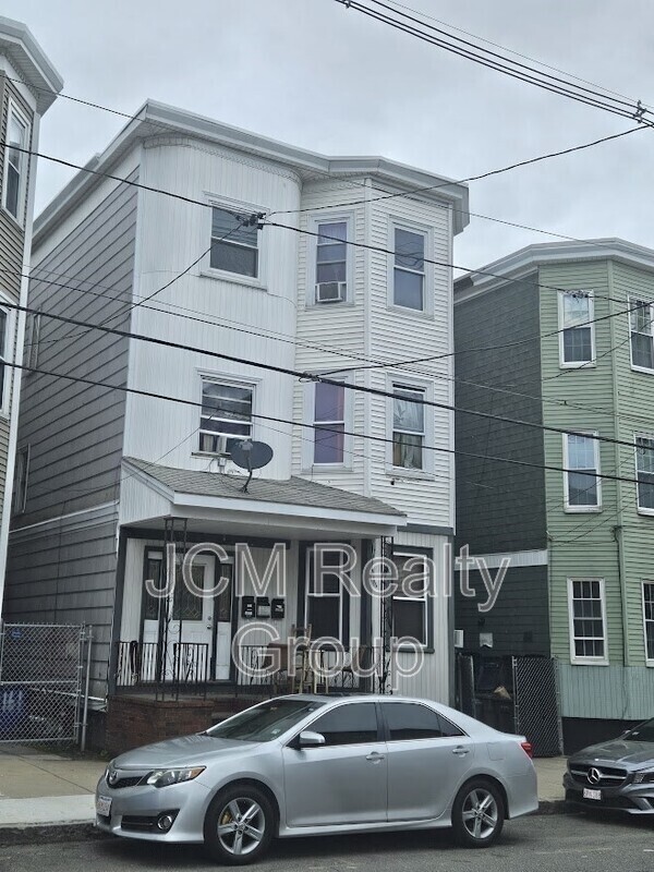 Photo - 192 Chestnut Street