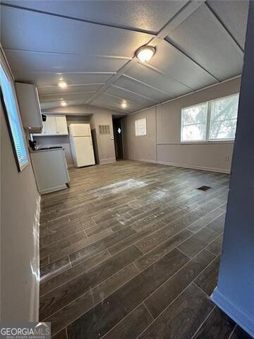 Building Photo - 114 Skyland Dr E