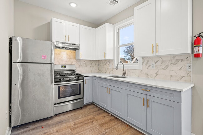 Foto del edificio - 791 S 15th St