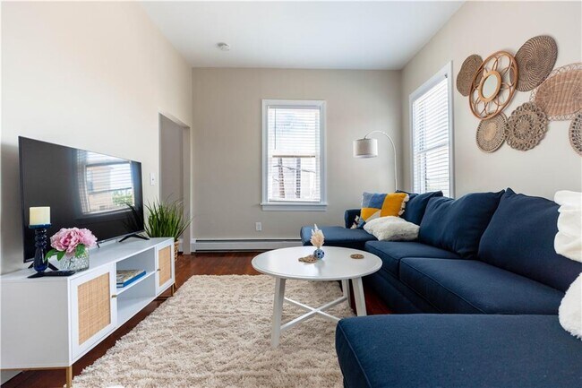 Foto del edificio - 594 Thames St