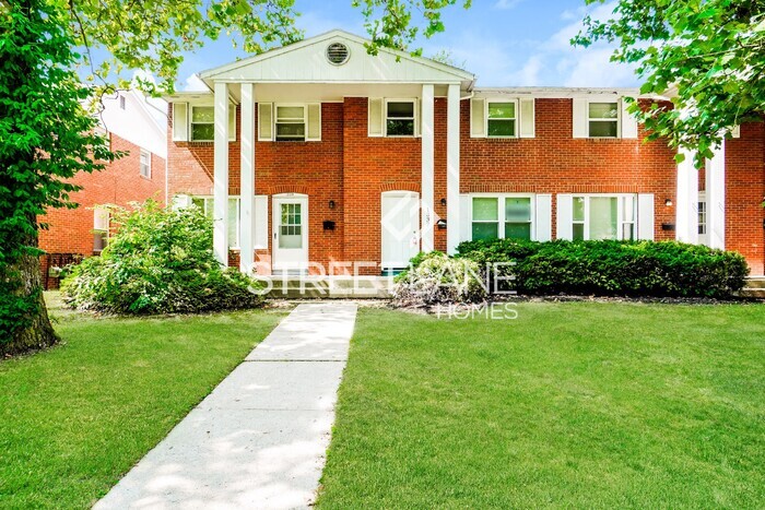 Foto principal - Charming 2 bedroom home in Columbus!