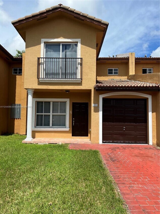 865 SW 6th Ct, Florida City, FL 33034 Townhouse for Rent in Florida
