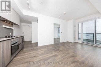 Building Photo - 898 Portage Pkwy