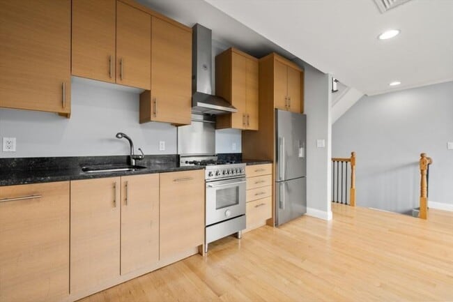 Building Photo - 1 bedroom in Boston MA 02118