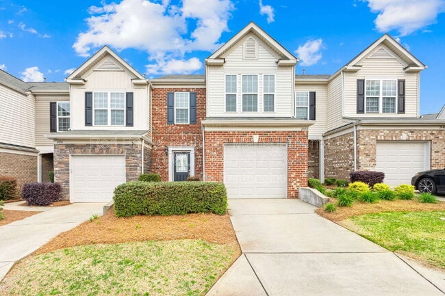 Photo - 2452 Royal York Ave Townhome