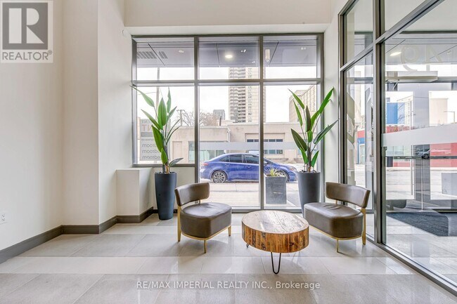 Photo du bâtiment - 49 Walnut St S