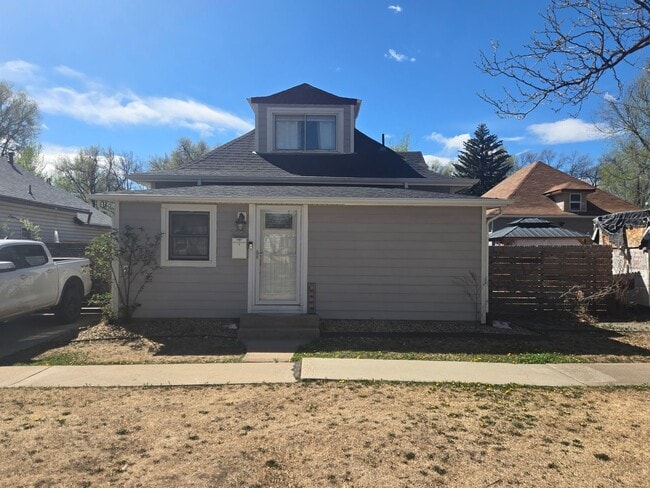 Foto del edificio - Spacious and Bright 3B Home in Longmont Available for August. Great Location!