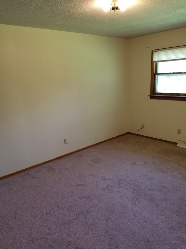 133 Highlander Dr, Carbondale, IL 62903 Apartments in Carbondale, IL