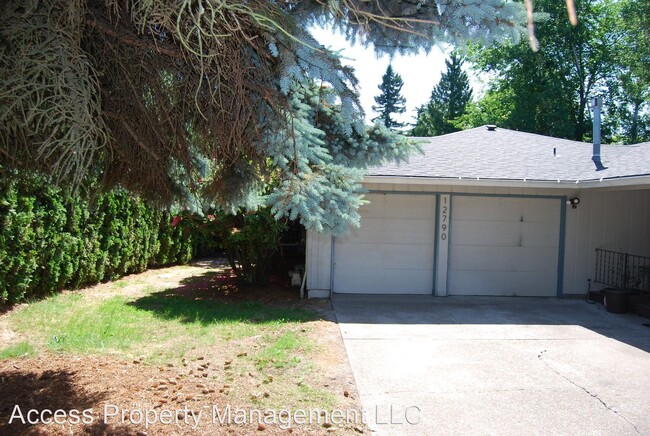 Building Photo - 12790 SW Walnut St