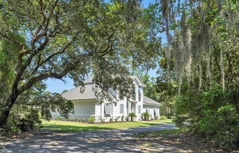 Building Photo - 160 Grand Flora Way