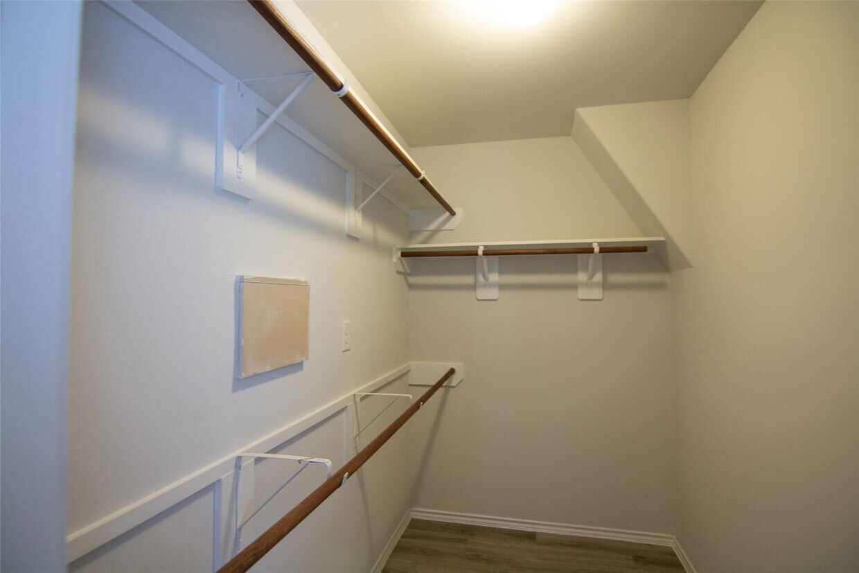 Foto del edificio - 5618 Hawksbury Creek Trail