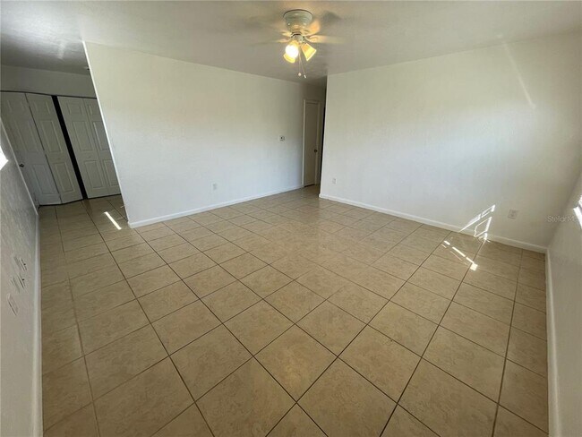 Foto del edificio - 1711 NE 71st St
