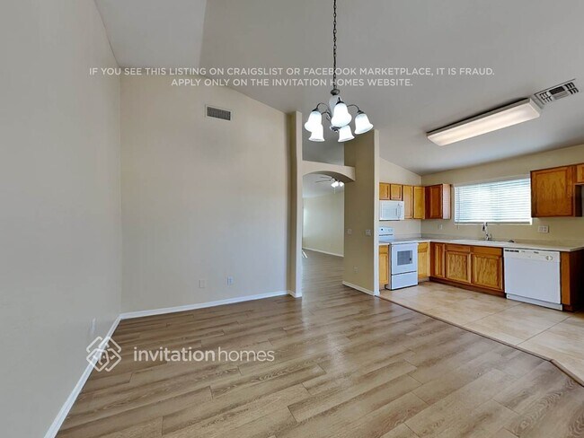 Foto del edificio - 7302 N 76th Dr