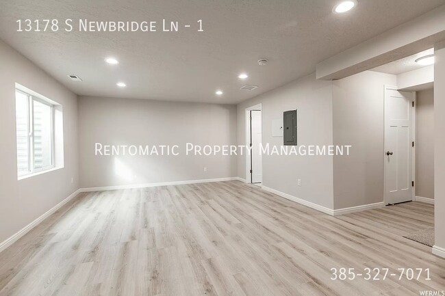 Building Photo - 13178 Newbridge Ln
