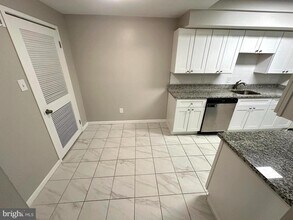 Building Photo - 10234 Prince Pl Building Photo - 10234 Prince Pl