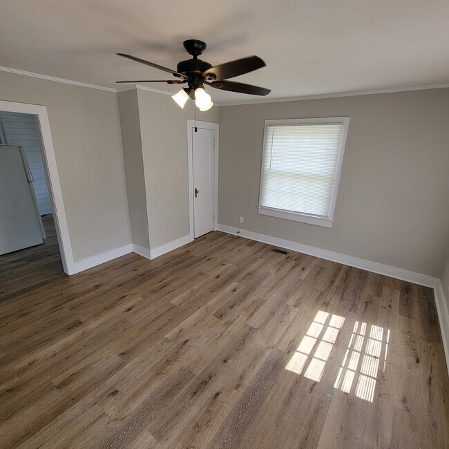 Foto del edificio - 108 Swindell St