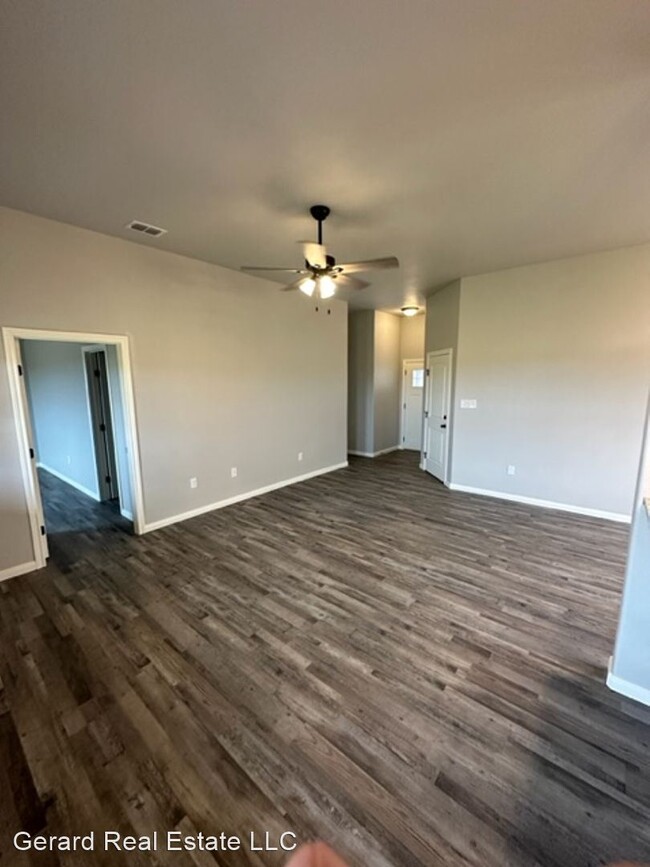 Building Photo - 3 br, 2 bath House - 3449 SHELBY