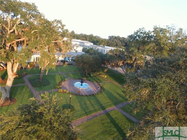 Foto del edificio - 49 Thatcher Ln