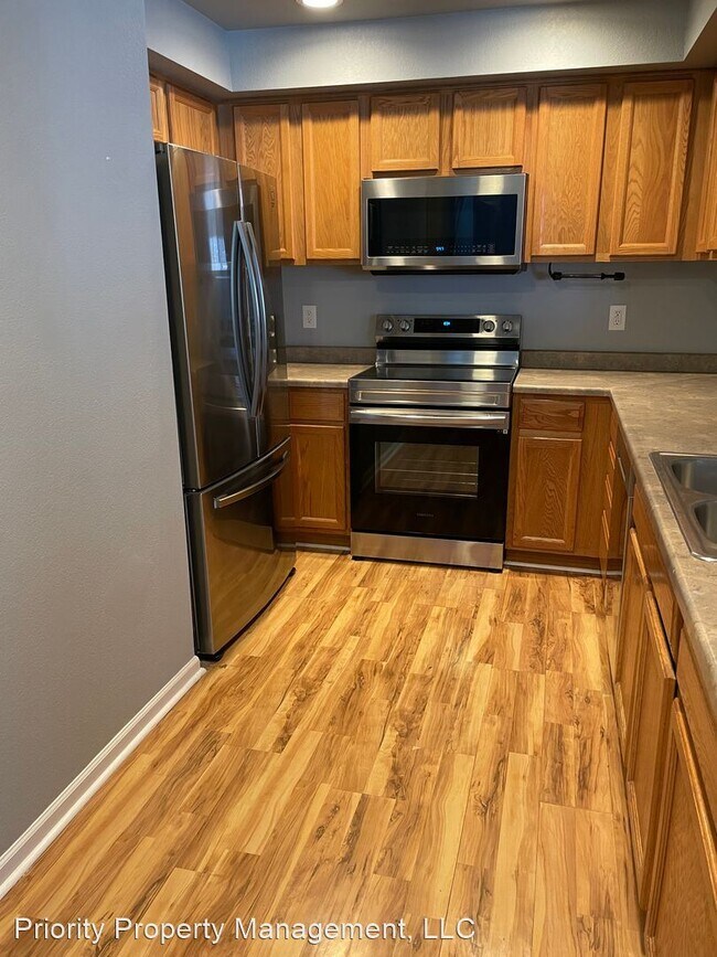 Building Photo - 3 br, 2.5 bath House - 3608 Blue Ave