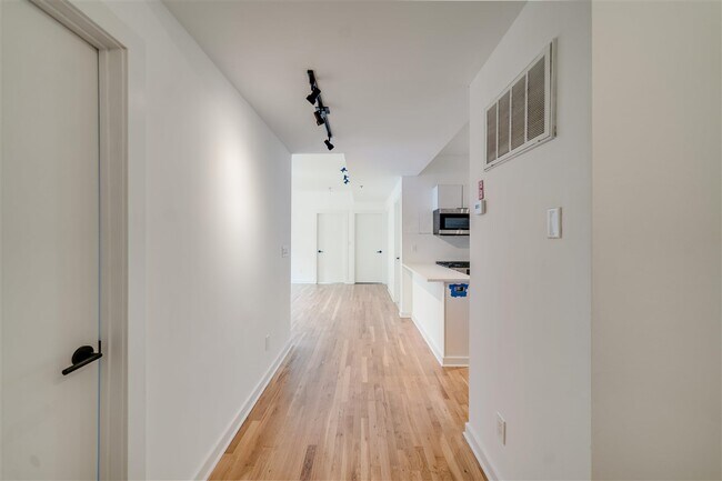 Foto del edificio - 716 Madison St
