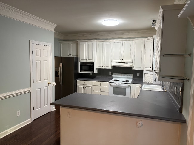Building Photo - 7509 Venture Ct