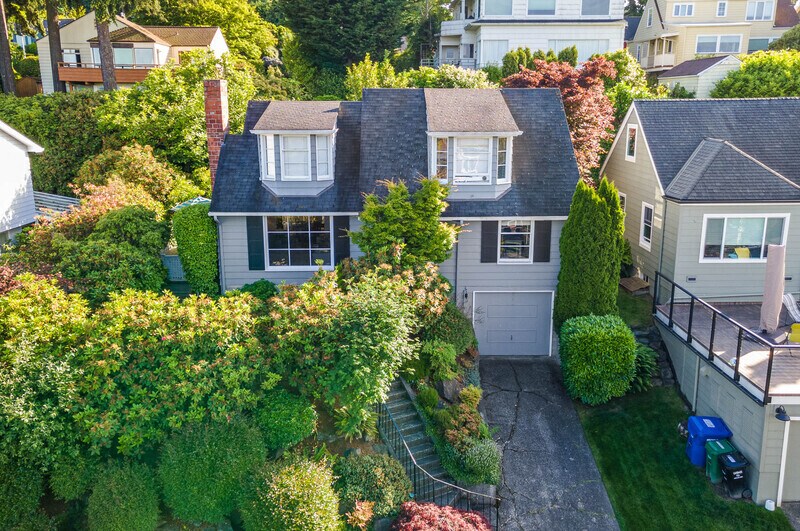 Foto principal - 5051 Harold Pl NE