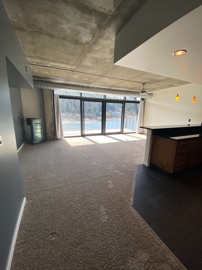 Foto del edificio - BELLERIVE CONDO (PL#25)