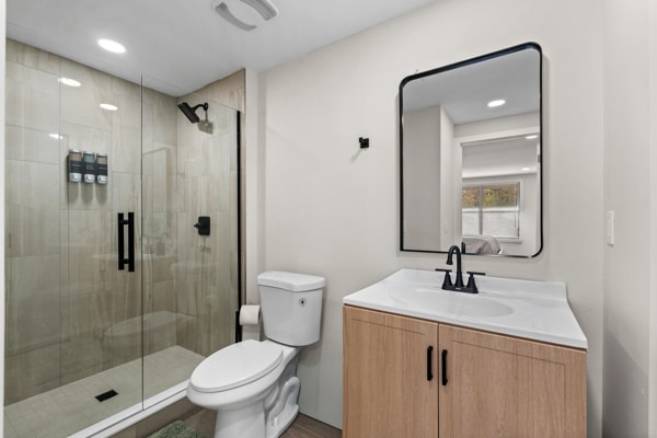 Building Photo - Heathmoore Villas