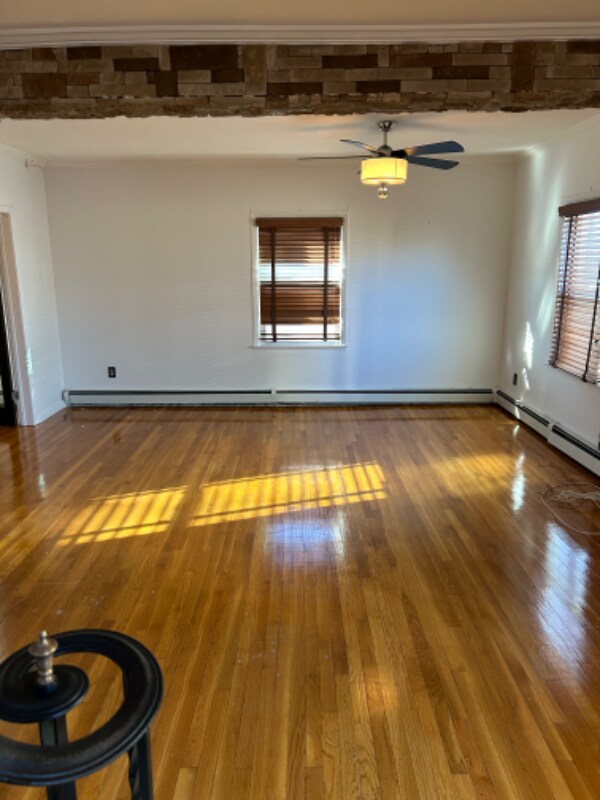 Foto del edificio - 2130 N Hudson St