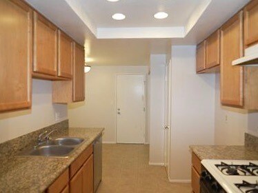 Foto del edificio - FRESHLY PAINTED!