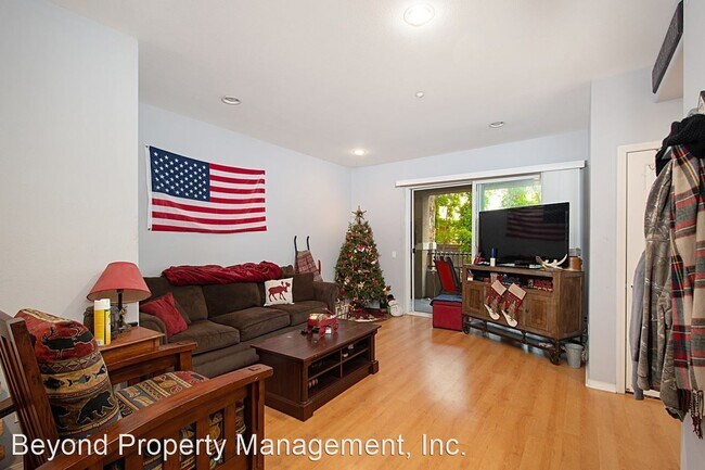 Building Photo - 2 br, 2 bath House - 4061 Sandton Ln.