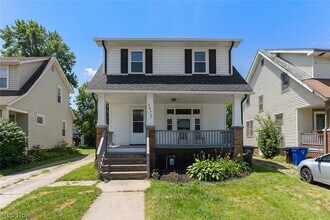Building Photo - 3790 W 116th St