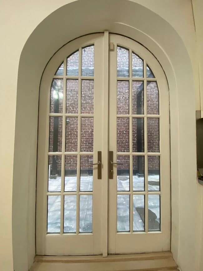 Patio Doors - 407 N Charles St