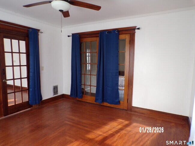 Foto del edificio - 17 Holbrook St