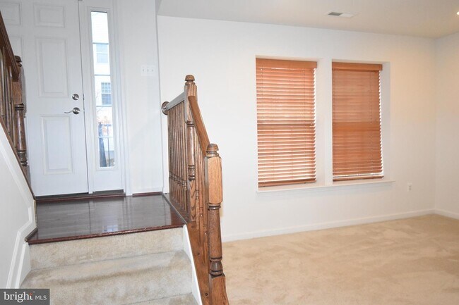 Foto del edificio - 8324 Stickley Ct