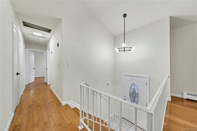 Foto del edificio - 216 Woodcock Mountain Rd