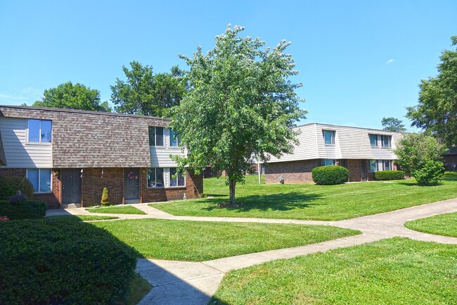 Casas adosadas de 2 y 3 dormitorios - Southern Oaks Apartments - Income Restricted