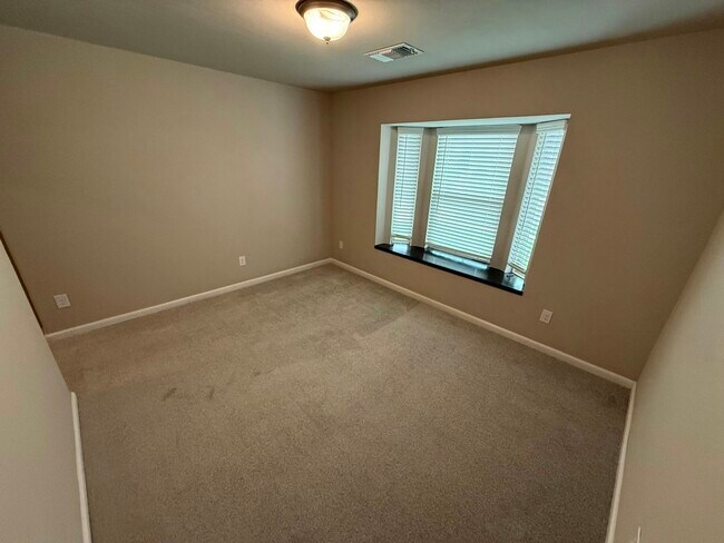 Foto del edificio - 3413 NW 162nd St