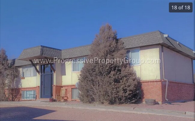 Foto del edificio - Cozy 2-Bedroom Home in a Peaceful Colorado Springs Neighborhood