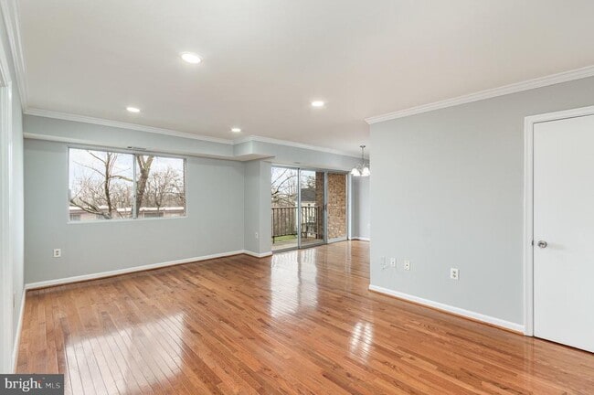 Building Photo - 12703 Dara Dr
