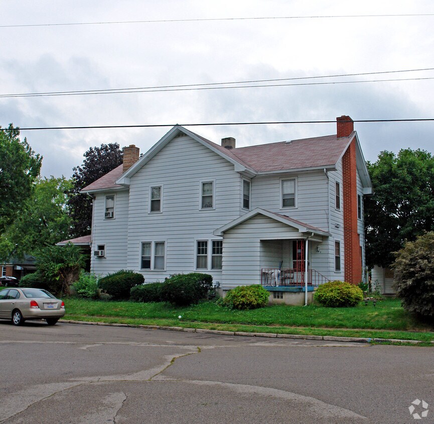 Foto del edificio - 2801 Kenview Ave