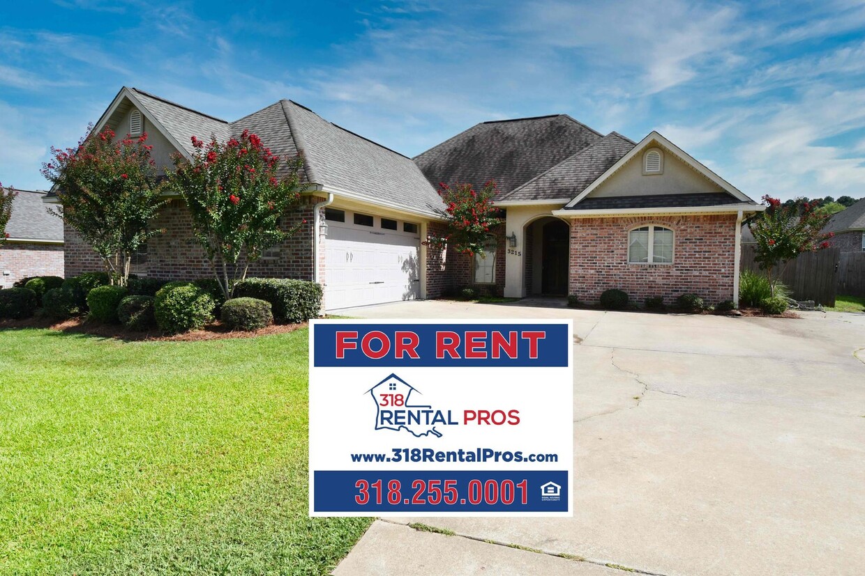 Primary Photo - Spacious 3 Bedroom, 2 Bath Home