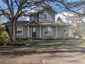 Building Photo - 2120 Plentywood Ln