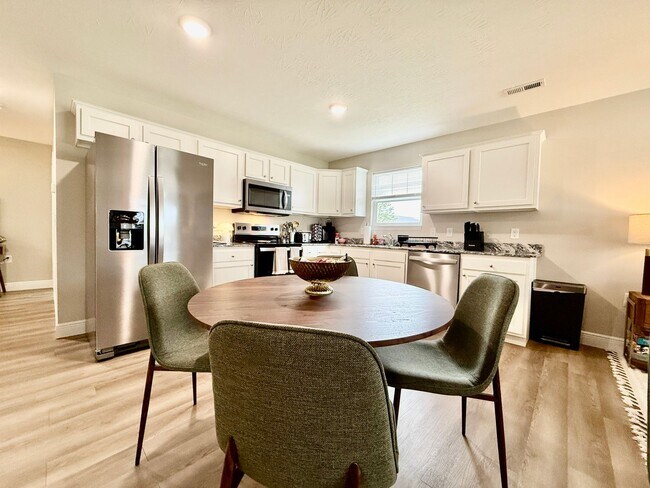 Foto del edificio - 148 Southwind Blvd