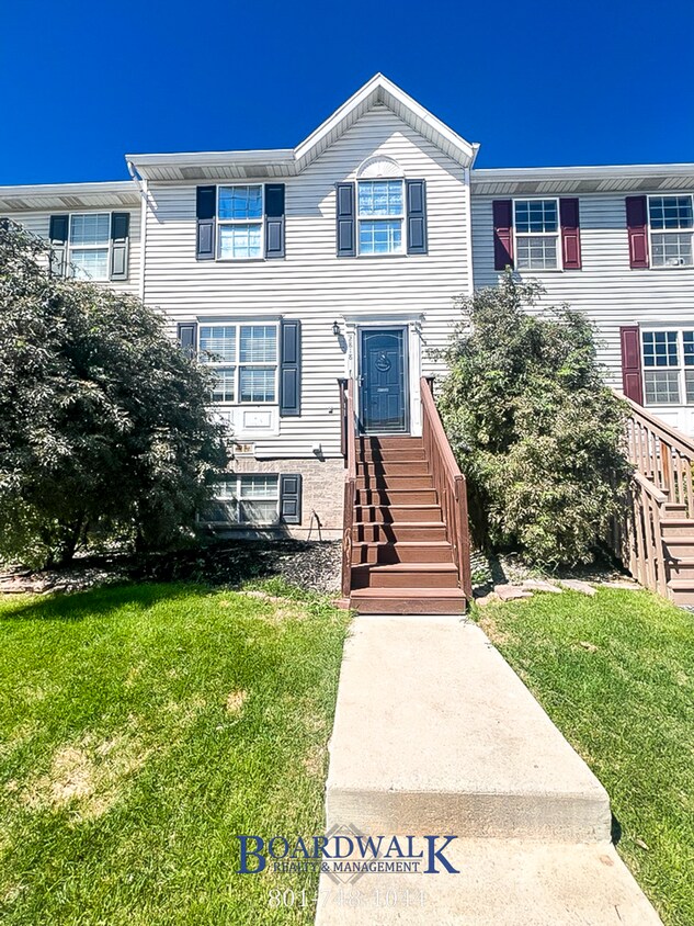 Primary Photo - Incredible Townhome in WVC!