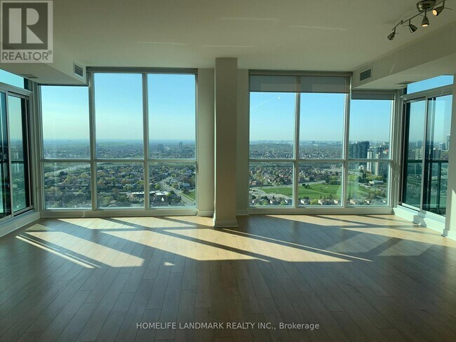 Photo du bâtiment - 3985 Grand Park Dr