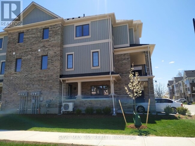Building Photo - 3-53 Bank Swallow Cres