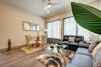 Building Photo - 6955 Turtlewood Dr