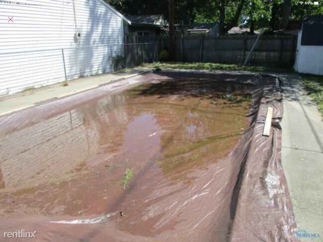 Foto del edificio - 4 br, 1 bath House - 3101 Elmview Dr